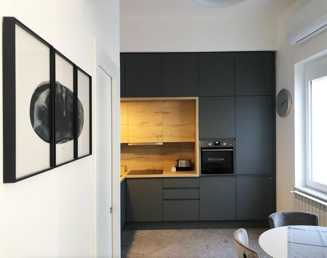 Lily Apartment Napoli Экстерьер фото